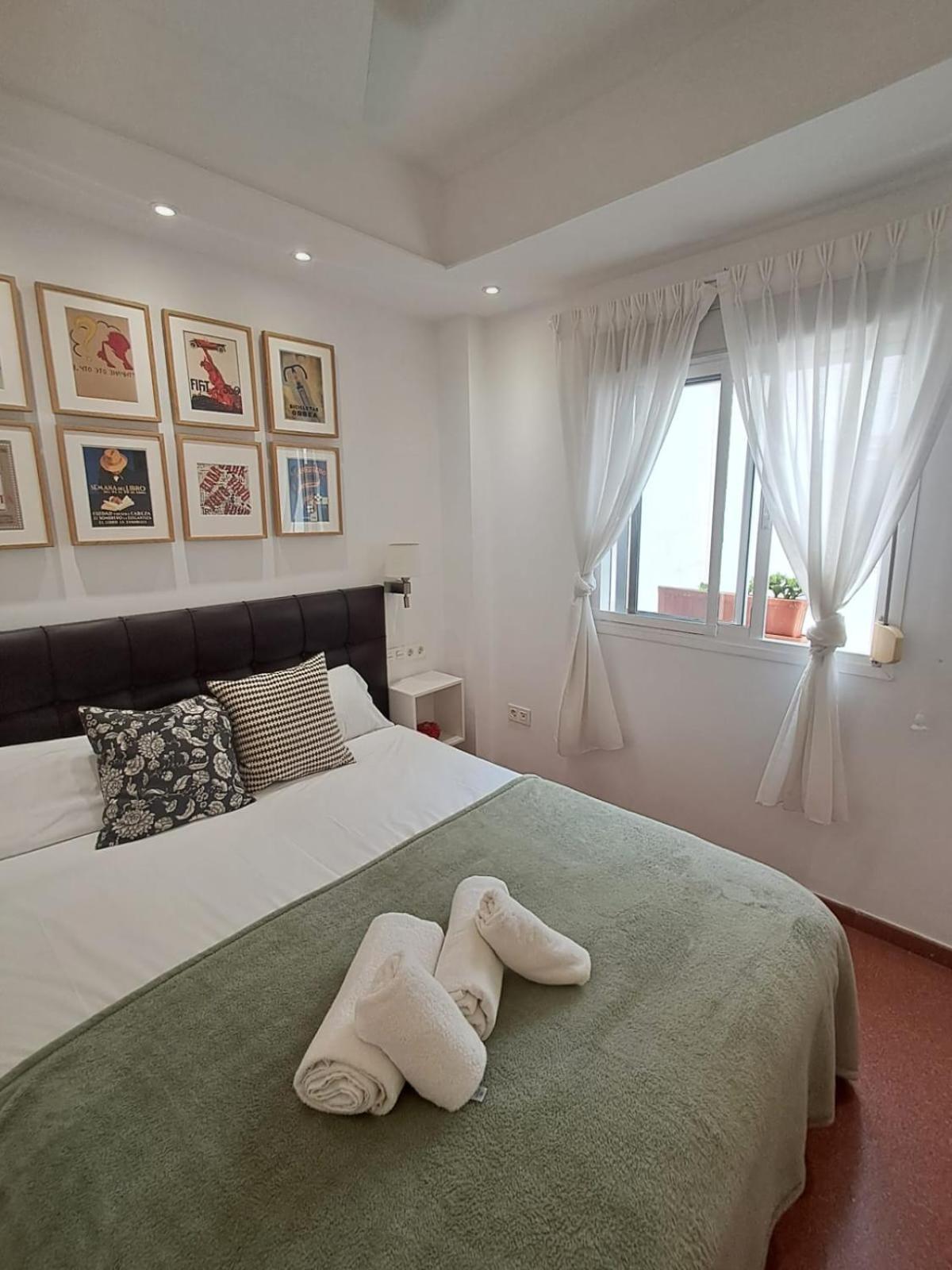 Old Town, City Center Apartment Premium With Parking Μάλαγα Εξωτερικό φωτογραφία